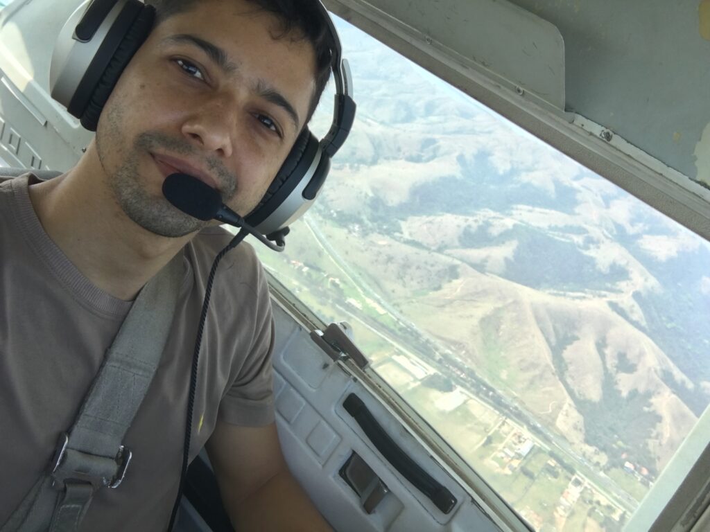 Eu voando com Fone Lightspeed Zulu 3