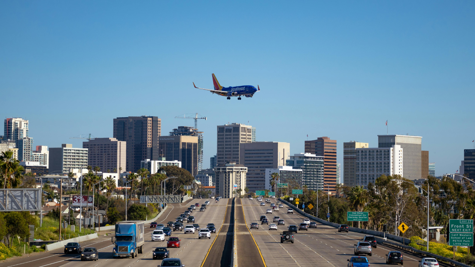 No momento, você está visualizando Circuito de Tráfego Aéreo: Regras, Tipos e Importância na Aviação